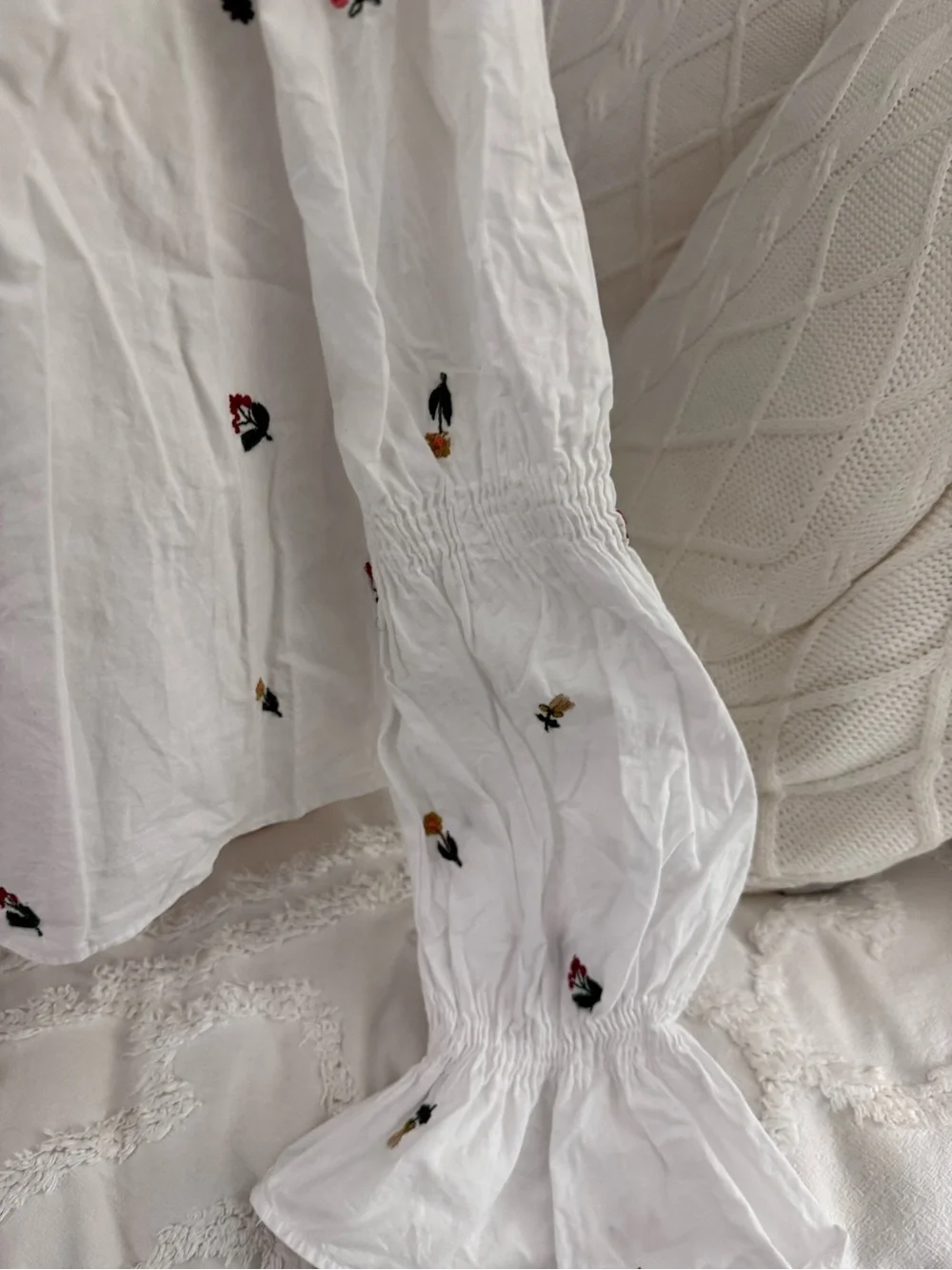 Zara White Off-Shoulder Floral Embroidered Blouse
